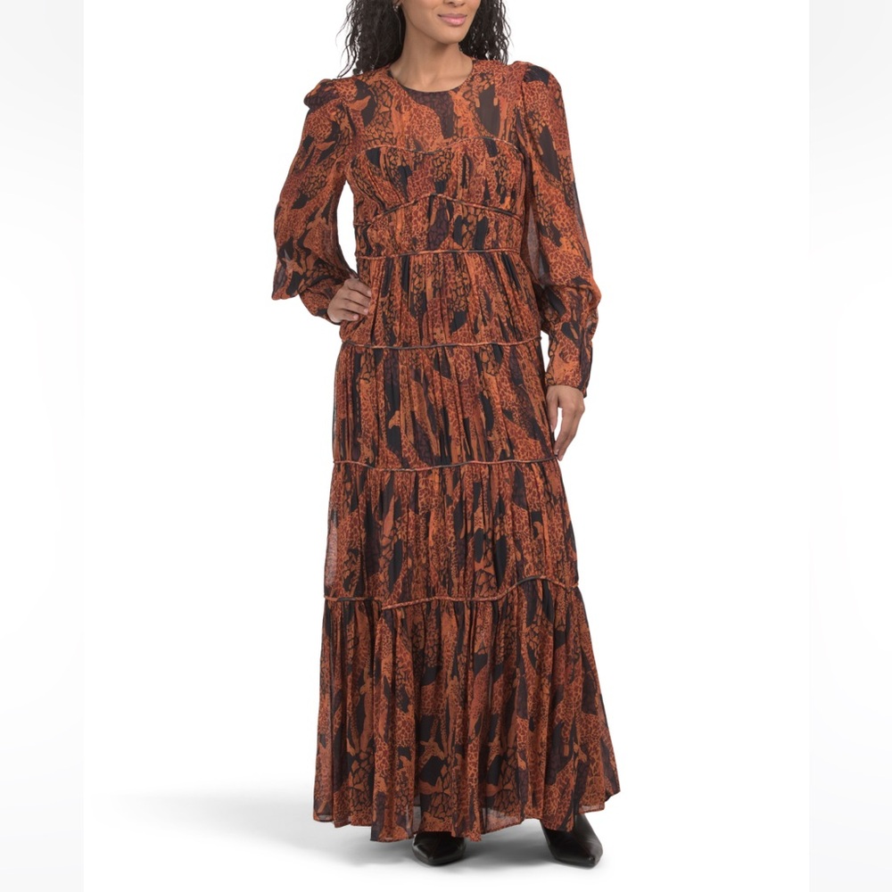 FARM RIO
Giraffes Puff Sleeve Maxi Dress